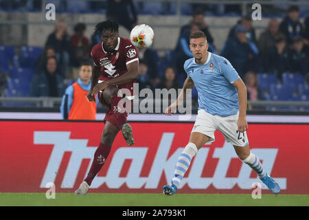 Rom, Italien. 30 Okt, 2019. Rom, Italien, 30. Oktober: Soualiho Meite von Torino in Aktion während der Serie ein Match zwischen SS Lazio Rom und Torino FC am Stadio Olimpico am 30. Oktober 2019 in Rom, Italien. (Foto von Giuseppe Fama/Pacific Press) Quelle: Pacific Press Agency/Alamy leben Nachrichten Stockfoto