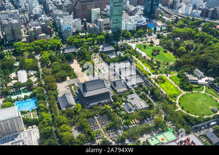 Tokio, Japan, Asien - September 7, 2019: Luftaufnahme der Zojoji Tempel aus Tokyo Tower Stockfoto