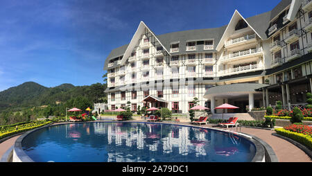 Dalat, Vietnam - 27.Oktober 2019. Swiss-Bel Resort Tuyen Lam in Dalat, Vietnam. Da Lat ist ein beliebtes Touristenziel, liegt 1500 m über dem Meeresspiegel. Stockfoto