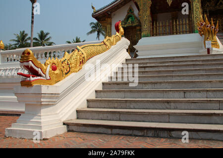 Buddhistische Tempel (Haw Pha Bang) in Luang Prabang (Laos) Stockfoto