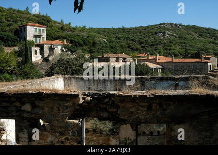 Doğanbey Village ist ein Teil der Geographie, bewohnt von den Philosophen und Mathematiker der Antike geprägt Welt Geschichte, Architektur und Stockfoto