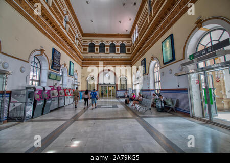 Jerez de la Frontera, Cadiz, Spanien - 23. Juni 2019: Blick auf den Bahnhof von Jerez de la Frontera, Cadiz, Spanien Stockfoto