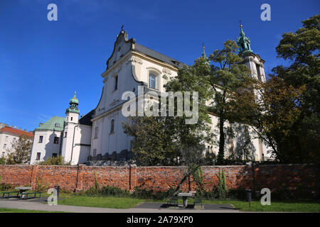 Krakau. Krakau. Polen. Kirche des Heiligen Erzengels Michael und des hl. Stanislaus, Bischof und Märtyrer und Pauliner Kloster namens 'Na Skalce' Stockfoto