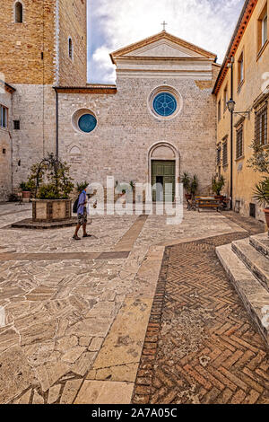 Italia Marche Osimo Kathedrale San Leopardo | Italien Marche Osimo Kathedrale San Leopardo Stockfoto