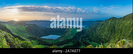 Ein Panorama Bild von der Sicht vom Grota tun sehen Inferno Sicht bei Sonnenuntergang. Stockfoto