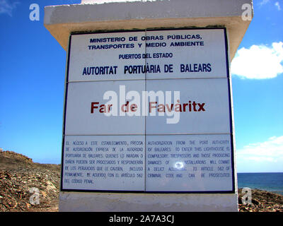 Unterschreiben Sie bei Leuchtturm am Cap de Favaritx - Menorca / Menorca, Spanien 2008 Stockfoto