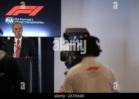 Austin, Texas, USA. 31 Okt, 2019. 31. Oktober 2019; Stromkreis des Amerikas, Austin, Texas, Vereinigte Staaten von Amerika; F1 United States Grand Prix Team Anreise Tag; 2021 Verordnung Pressekonferenz, Chase Carey, Chief Executive Officer der Formel 1 Gruppe - Redaktionelle Verwendung Credit: Aktion Plus Sport Bilder/Alamy leben Nachrichten Stockfoto