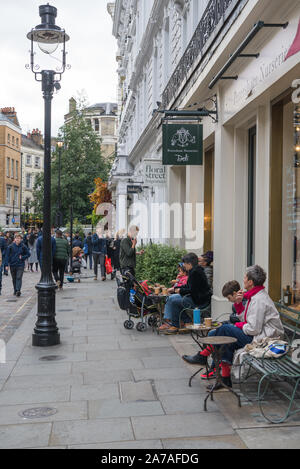 Die Menschen in der King Street, Covent Garden, London, England, Großbritannien Stockfoto