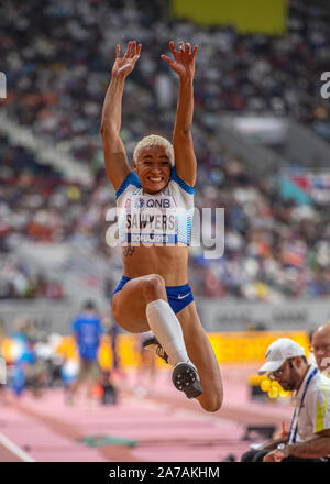 DOHA - Katar OKT 5: Jazmin Säger von Großbritannien & NI konkurrieren im Weitsprung Qualifikation an Tag 9 der 17. IAAF World Athletics Cham Stockfoto