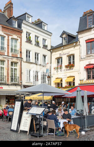 Le Corsair Restaurant, Place de Catherine, Honfleur, Normandie, Frankreich Stockfoto