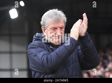 LONDON, ENGLAND - Januar 12, 2019: Palast Manager Roy Hodgson dargestellt vor der 2018/19 Premier League Spiel zwischen Crystal Palace und Watford an Selhurst Park. Stockfoto