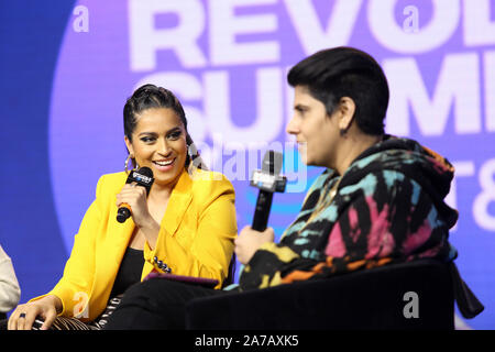 (L - R) Ihre Leitung Panel Folgen mit Lily Singh und Moj Mahdara an der Revolte Gipfel x AT&T LA am 25. Oktober 2019 im Magic Box in Los Angeles, Kalifornien. Stockfoto