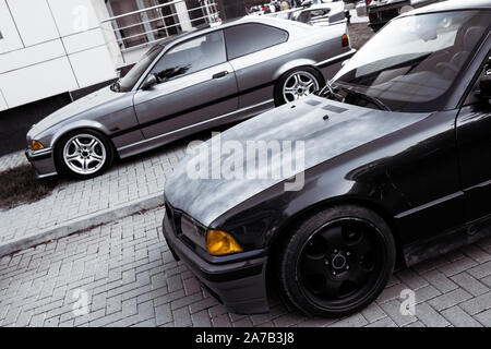 Die Republik Moldau 25.09.2019. Sport BMW E36 M3 Moderne Haltung Car Racing Car Drifting Burnout, sauber BBS Räder Stockfoto