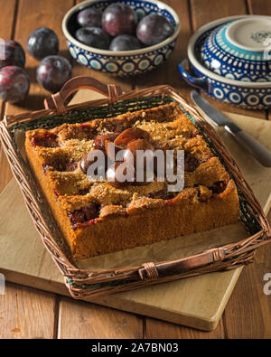 Polnische Pflaumenkuchen. Placek z Sliwkami. Polen Essen Stockfoto