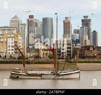 Thames Barge wird in Greenwich Stockfoto