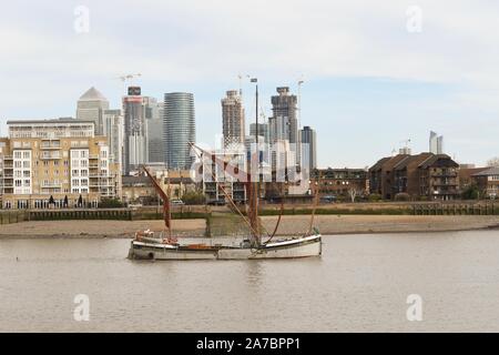 Thames Barge wird in Greenwich Stockfoto