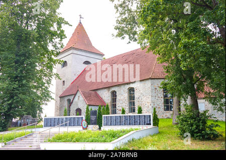 Pillupenen Kirche gebaut von Geröll, Orthodoxe Kirche St. Michael, der Erzengel, 1686, Nevskoye Siedlung, (Pillupenen, Nesterovsky Schlossbach), d Stockfoto