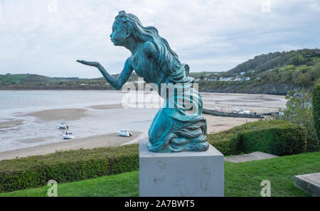 Neue, Statue, in, NewQuay, New Quay, Newquay, einem beliebten, Angeln, Küsten-, Dorf, Stadt, gängigen, für, Dolphin, Beobachten, Boot, Ausflüge, West Wales, Wales, Welsh, UK, GB, Stockfoto