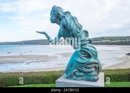 Neue, Statue, in, NewQuay, New Quay, Newquay, einem beliebten, Angeln, Küsten-, Dorf, Stadt, gängigen, für, Dolphin, Beobachten, Boot, Ausflüge, West Wales, Wales, Welsh, UK, GB, Stockfoto