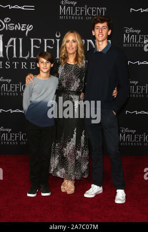 Weltpremiere von Disney's "malefiz: Herrin des Bösen' Mit: Kim Raver, Lukas West Boyer, Leo Kipling Boyer Wo: Hollywood, California, United States Wenn: 01 Okt 2019 Credit: FayesVision/WENN.com Stockfoto