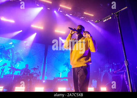 Kopenhagen, Dänemark. 31 Okt, 2019. Der kanadische Sänger, Songwriter und Musiker Daniel Caesar führt ein Live Konzert bei VEGA in Kopenhagen. (Foto: Gonzales Foto/Bo Kallberg/Alamy Live-Nachrichten) Stockfoto