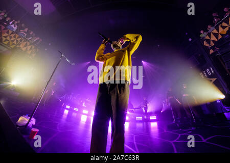 Kopenhagen, Dänemark. 31 Okt, 2019. Der kanadische Sänger, Songwriter und Musiker Daniel Caesar führt ein Live Konzert bei VEGA in Kopenhagen. (Foto: Gonzales Foto/Bo Kallberg/Alamy Live-Nachrichten) Stockfoto