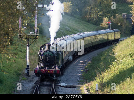 4270 Tenderlokomotive Richtung Winchcombe Station Stockfoto