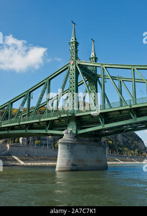 Liberty Szabadság híd (Freiheitsbrücke). Budapest Stockfoto