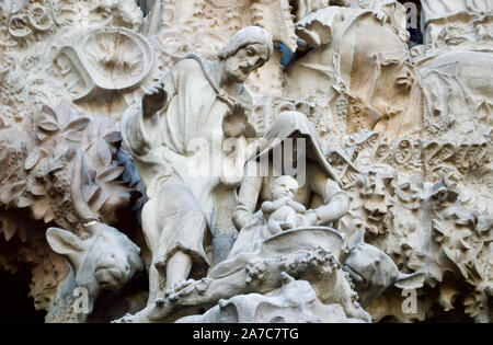 Die Krippe Fassade von La Sagrada Familia in Barcelona, Spanien Stockfoto