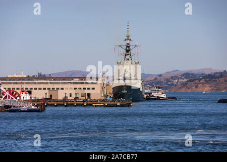 Air Warfare Zerstörer HMAS Brisbane der Royal Australian Navy Besuch in San Francisco für die Woche 19. Kalifornien, Vereinigte Staaten von Amerika. USA Stockfoto