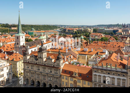Prag, tschechische Republik - 4. SEPTEMBER: Blick über die Stadt von Prag, Tschechische Republik ab dem 4. September 2019. Stockfoto