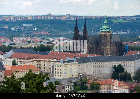 Prag, tschechische Republik - 5. SEPTEMBER: Blick über die Stadt von Prag, Tschechische Republik am 5. September 2019. Stockfoto