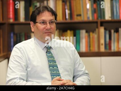 (191101) - NEW YORK, November 1, 2019 (Xinhua) - James Heimowitz, Präsident von New York City - gegründete China Institut, erhält ein Interview mit Xinhua in New York, USA, Sept. 20, 2019. (Xinhua / Zhang Mocheng) Stockfoto