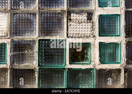Alte Glas Block Wand Textur, Milchglas Mauer Hintergrund Stockfoto