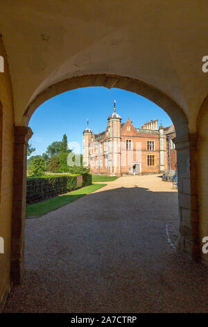 Charlecote Park, einem 16. Jahrhundert country house in Warwickshire, England, Großbritannien Stockfoto