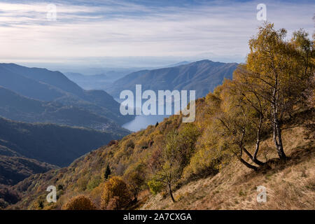 Malerischen Panoramablick auf das Luftbild von Comer See, Lombardei, Italien Stockfoto