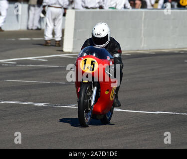 Alex George, Derek Bunning, Matchless G50, Barry Sheene Memorial Trophy, Goodwood Revival 2019, September 2019, Rundstrecke, Classic, Wettbewerb, Stockfoto