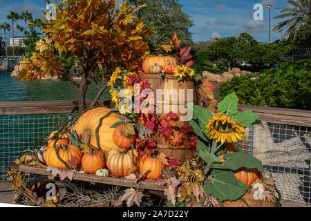 Orlando, Florida. Oktober 29, 2019. Halloween Dekorationen in Seaworld Stockfoto