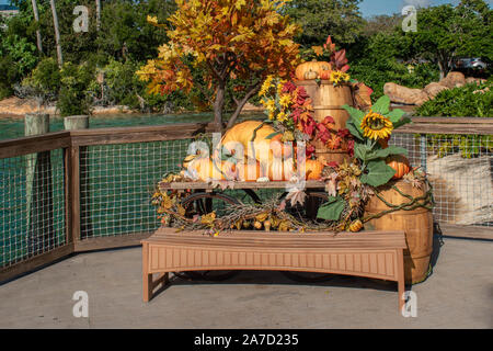 Orlando, Florida. Oktober 29, 2019. Halloween Dekorationen in Seaworld Stockfoto