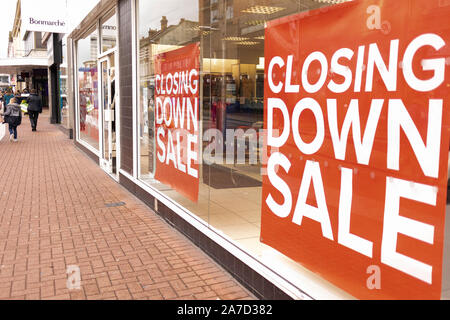 Southend On Sea, Großbritannien. 1 Nov, 2019. Bonmarche Store auf Southend High Street. Der Händler, der verkauft einen Fashion für Frauen über 50 und hat 318 Läden, in Schieflage gerieten nach einem anhaltend herausfordernden Handelsbedingungen und Cashflow Druck. Penelope Barritt/Alamy leben Nachrichten Stockfoto