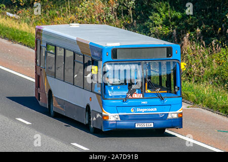 2006 mehrfarbige Alexander Dennis Dart SLF; Stagecoach Group plc ist ein Transport Gruppe in Perth, Schottland, Bussen im Vereinigten Königreich. Stockfoto