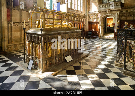 Die bronze- und vergoldete Grab von Richard Beauchamp Earl of Warwick in St Mary's Church in the Beauchamp Kapelle Stockfoto