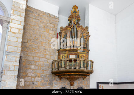 Aveiro, Portugal - 17. Juli 2019: Orgel in der Kathedrale von Aveiro, auch bekannt als die Kirche St. Dominikus ist eine römisch-katholische Kathedrale Stockfoto