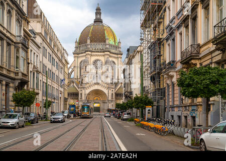 Brüssel, Belgien / Oktober 03, 2019: Street View in Brüssel mit Saint Mary's königliche Kirche, Es ist eine römisch-katholische Pfarrkirche befindet sich auf dem Plac Stockfoto