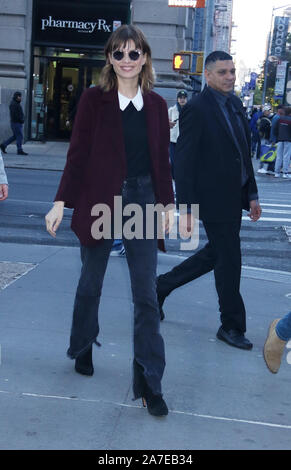 New York, USA. 1. November 2019. November 01, 2019 Katja Herbers am Bau reihe zu sprechen über neue CBS Serie Böse in New York. November 01, 2019 Kreditkarten: RW/MediaPunch Credit: MediaPunch Inc/Alamy leben Nachrichten Stockfoto