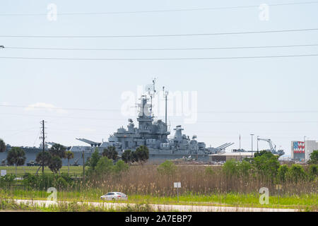 Mobile, USA - 24. April 2018: Alte USS Alabama BB-60 ist ein pensionierter Kriegsschiff Kriegsschiff Schiff der Marine Stockfoto