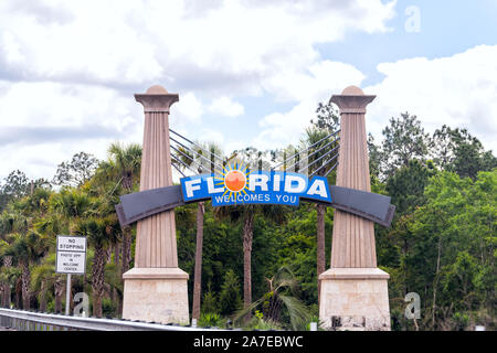 Cantonment, USA - 24. April 2018: Florida Welcome Center an der Grenze zu Alabama und Besucherzentrum auf Autobahn Straße Stockfoto