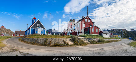 Panorama der Bethel Blaue Kirche und Sisimiut Museum - Katersugaasiviat, Grönland Stockfoto