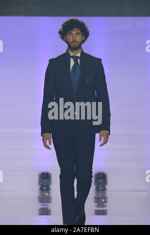 Carlo Pignatelli fashion show in Tutto sposi in Napoli. (Foto von Francesco Cigliano/Pacific Press) Stockfoto