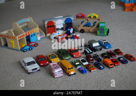 Spielzeugautos Parkplatz Stockfoto